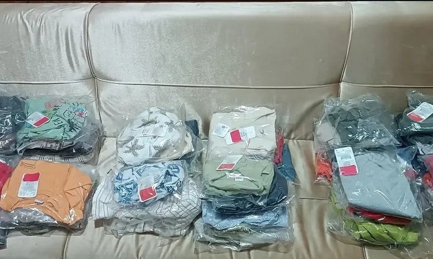 Pelitköy'de dayanışma: 60 parça kıyafetle çocuklara destek