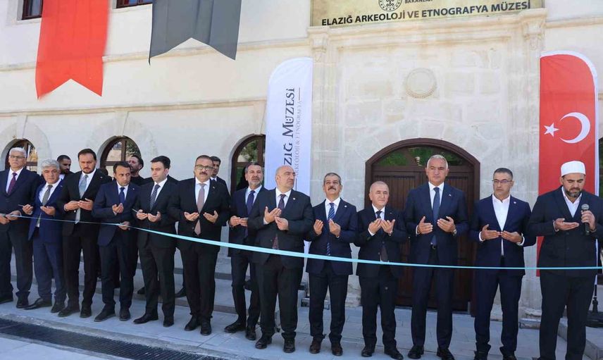 Elazığ müzesi yeni binasında ziyaretçilere kronolojik bir kültür yolculuğu sunuyor