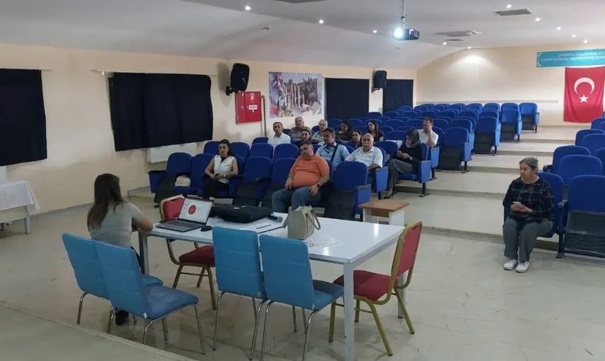 Sultanhisar'da rehber öğretmeni olmayan okullarda yönlendirme sorumluluğu konuşuldu
