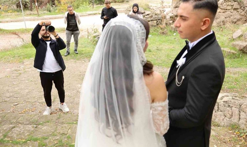güzelyurt düğün fotoğrafçıları için doğal bir platoya dönüştü