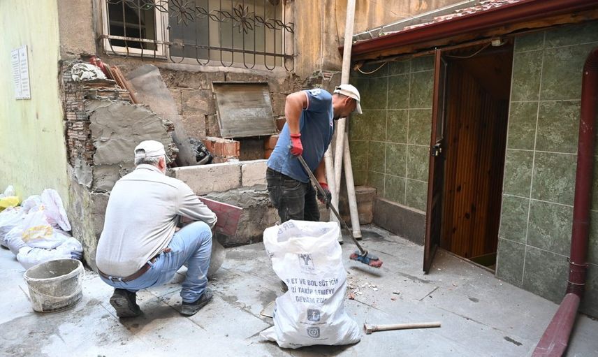 Kasab-ı cömert Ahmet Efendi türbesi yenilenerek ziyarete hazırlanıyor