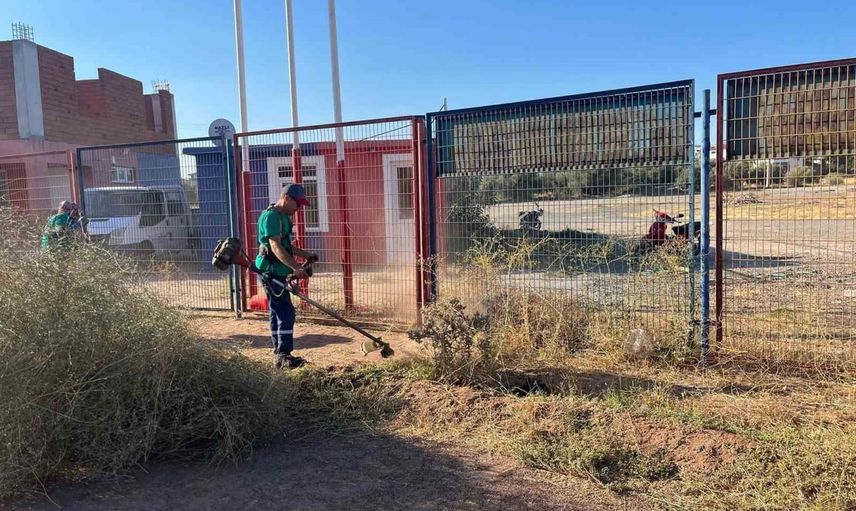 Ayvalık’ta görünmeyen emek: park ve bahçeler ekipleri yıl boyu sahada
