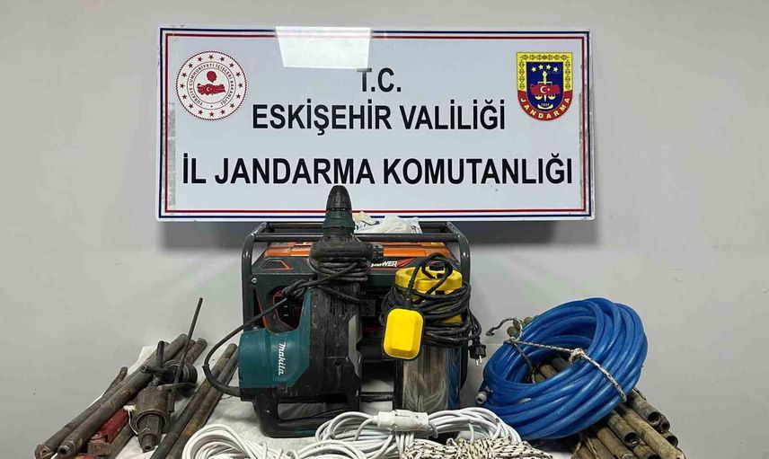 Odunpazarı'nda izinsiz kazı girişimi jandarma tarafından engellendi: 5 şüpheli yakalandı