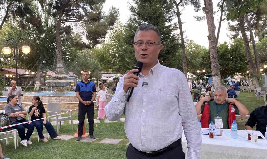 Alaşehir'de kelter güreşi ve üzüm yarışmalarıyla festival coşkusu