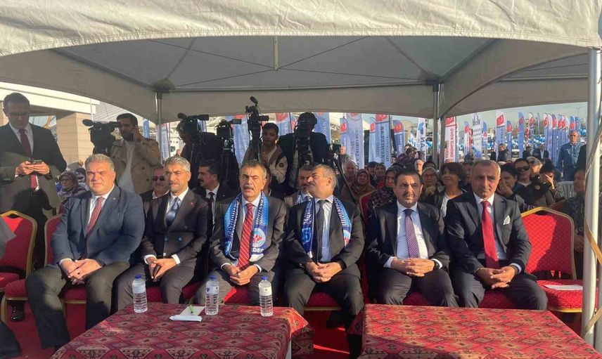 Erzurum tanıtım günlerinde eğitim yatırımları ve sosyal medya uyarısı
