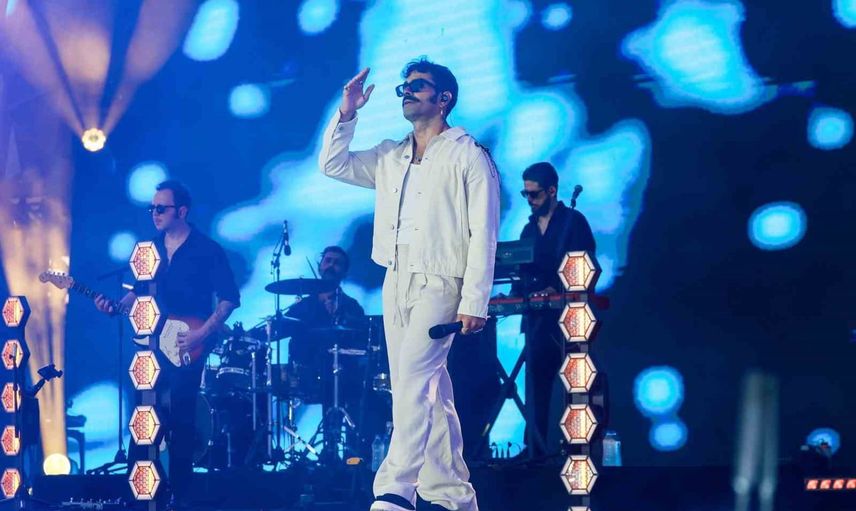 İstanbul festivalinde iki kuşak pop sahnesi: Ajda Pekkan ve Gökhan Türkmen coşturdu