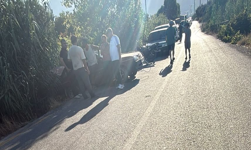Yazıkent'te çarpışma ve yoldan çıkma: bir kişi yaralandı