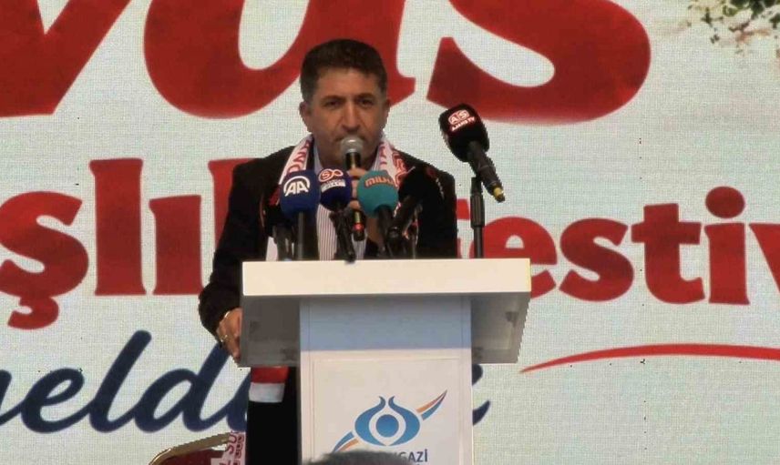 Sultangazi’de Sivas’ın renkleriyle birlik ve kardeşlik vurgusu
