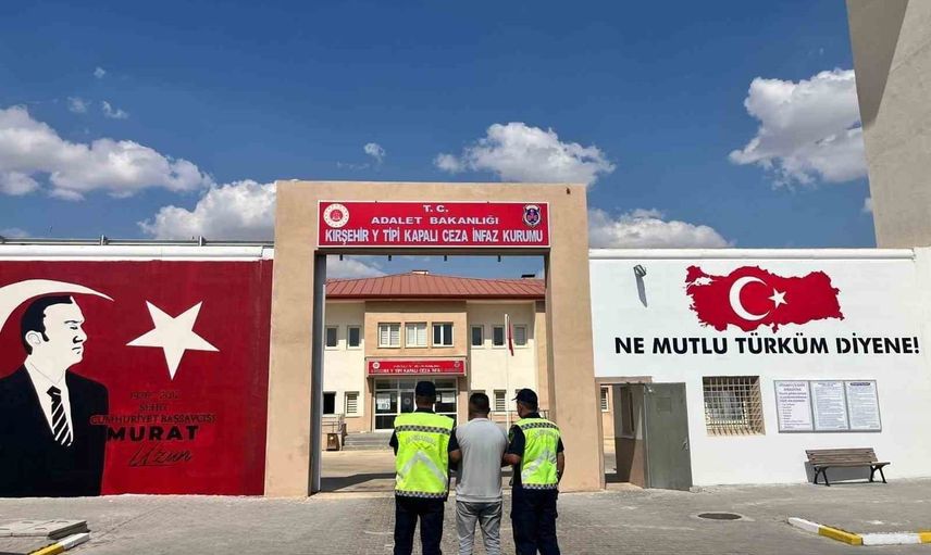 Mucur'da 3 yıl 2 ay kesinleşmiş cezası bulunan şahıs jandarmaya teslim edildi