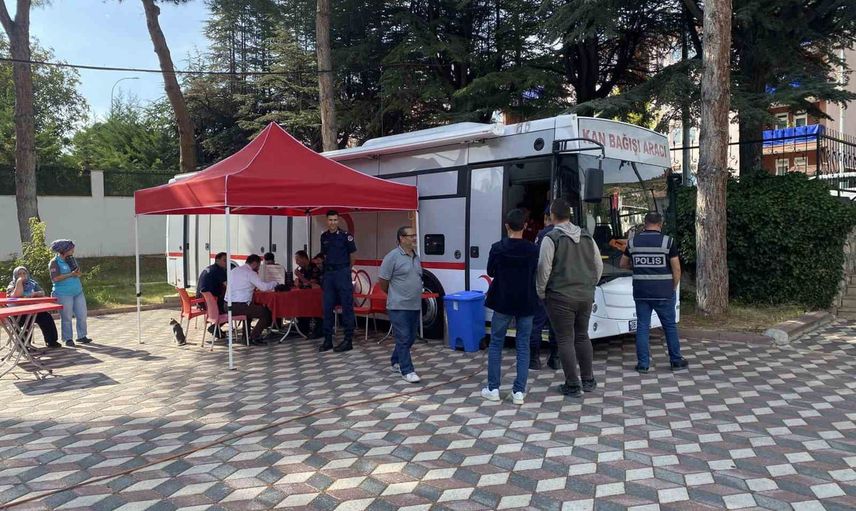 Bilecik’te 'bir kan, üç can' kampanyası 48 kişiye umut oldu