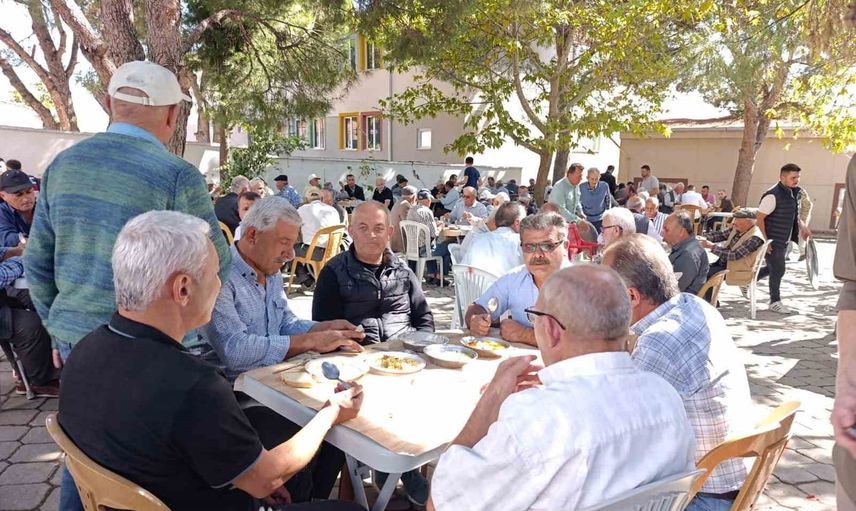 Yakaköylüler birlik için buluştu: geleneksel köy hayrı farklı şehirlerden katılım sağladı