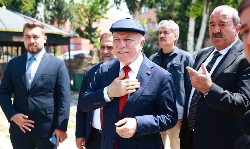 Erzurum'da tarihi cami çevreleri yenilenirken manevi doku gözetiliyor