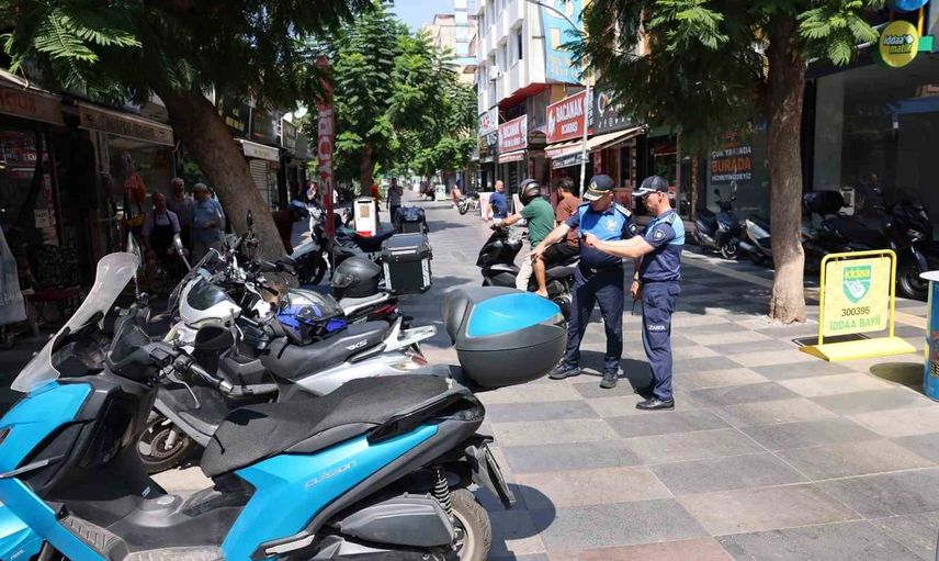 Kaldırımlar geri alınıyor: Akdeniz zabıtasından işgal denetimi
