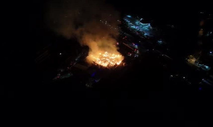 Gece yarısı kapı fabrikasında alevler yükseldi; dron görüntüleri yayımlandı