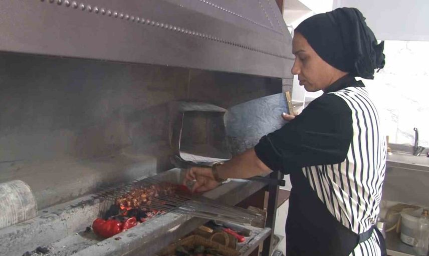 Şanlıurfa'da ciğer ocaklarına kadın eli: ustalık sofralarda