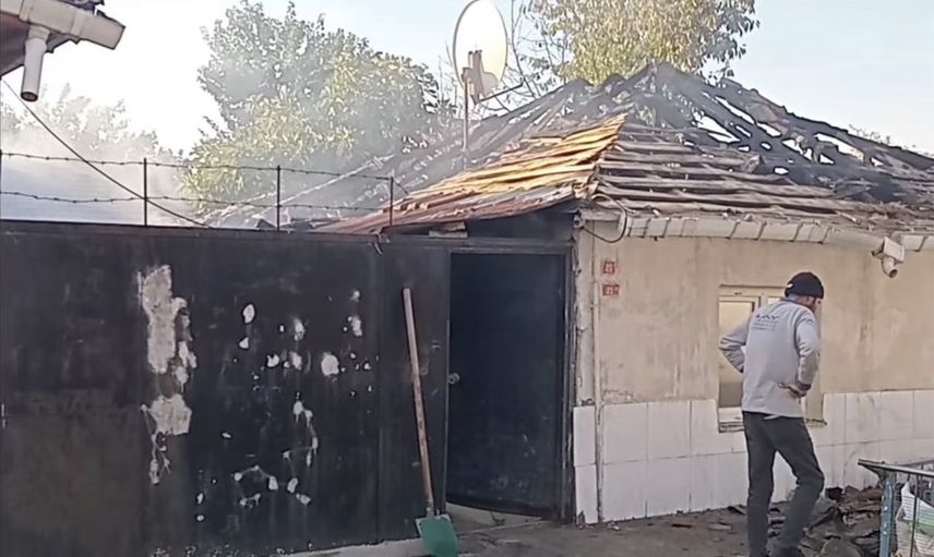 Lüleburgaz’da çamaşır makinesinden çıktığı değerlendirilen ev yangını kısa sürede söndürüldü