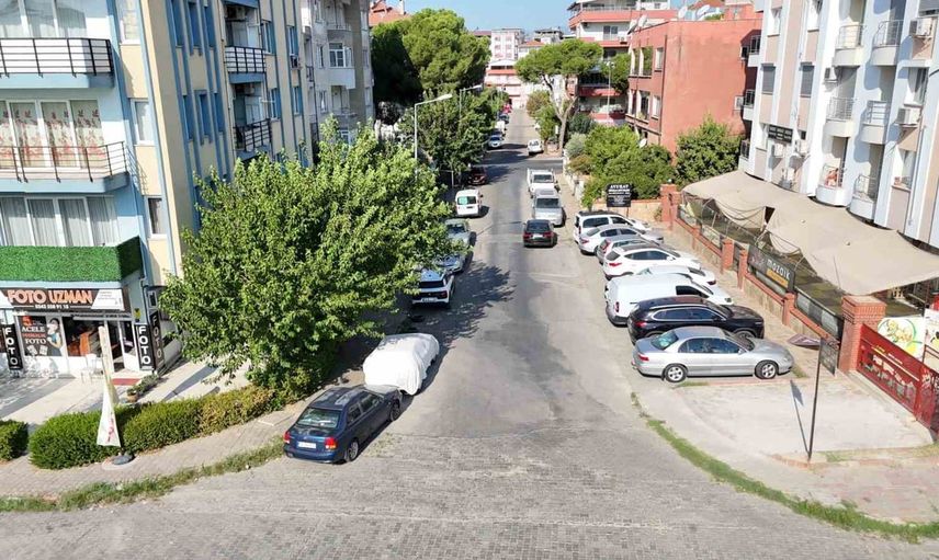 Nazilli'nin yoğun mahallesinde altı sokak parke taşıyla baştan yenileniyor