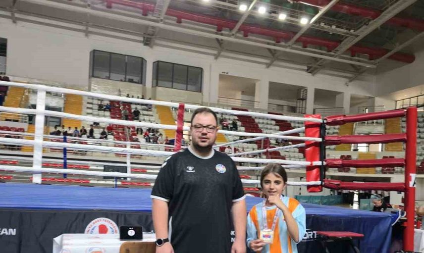 Kocasinan'dan ringe çıkan genç yıldız: Belgin Ersoy Türkiye şampiyonu