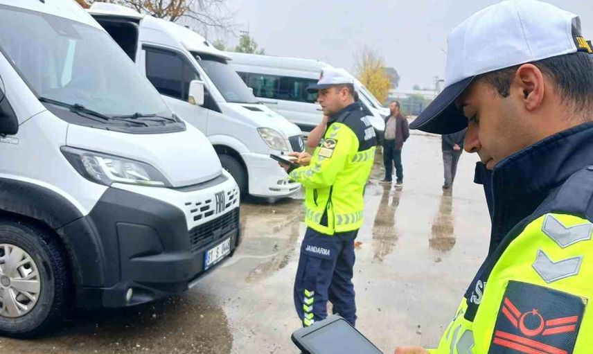 Düzce’de servis araçlarında kapsamlı güvenlik denetimi