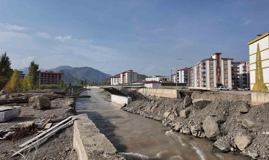 Oltu'da ulaşımı kısaltacak köprü projelerinde ilk iki inşaata başlandı