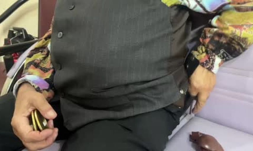 Ziller, kaşıklar ve 71 yıllık enerjiyle düğünlere renk katıyor