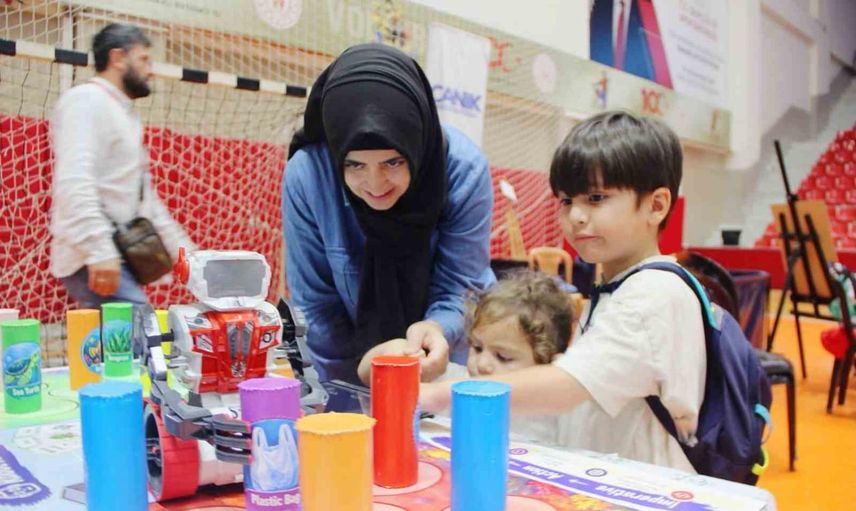 Canik'te gençlerin Mavi Vatan buluşması: yapay zekâdan CANİKMAN'a