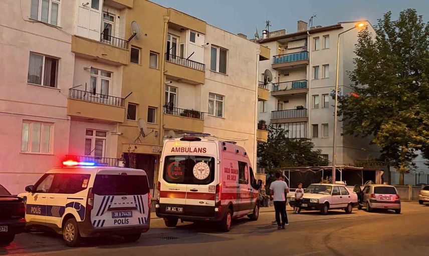 Eşinin ihbarıyla evinde ölü bulundu: Kayseri'de 54 yaşındaki Muzaffer Acer hayatını kaybetti