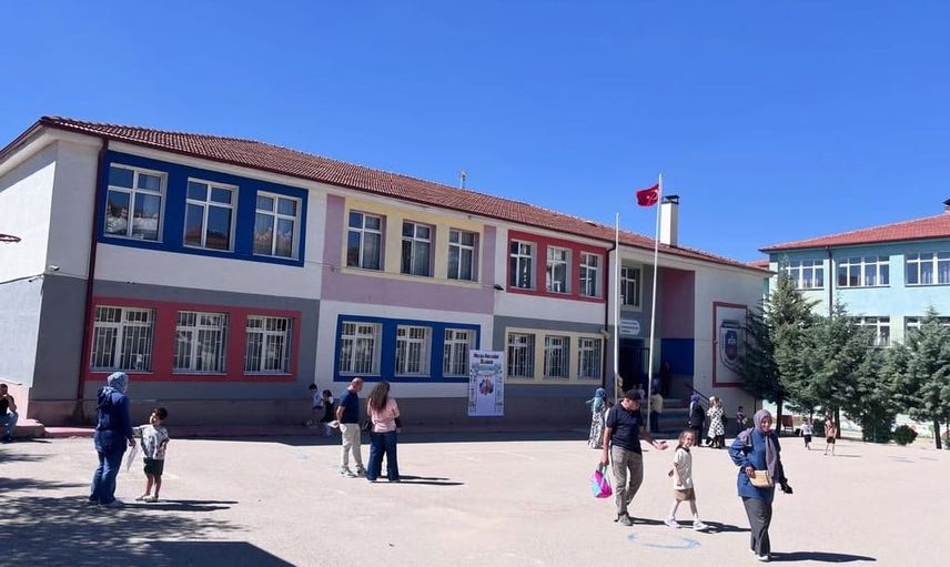 Sivrihisar'da küçüklerin okul heyecanı başladı