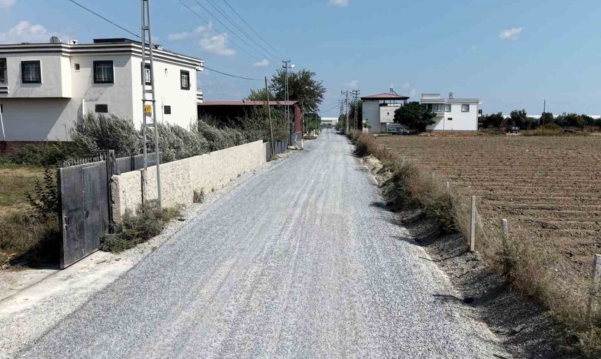 Bahşiş'te 4 bin 200 metrelik yol çiftçilerin hale ulaşımını kolaylaştırdı
