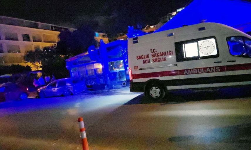 Mudanya'da direksiyon hakimiyeti kaybı trafiği aksattı: 4 yaralı
