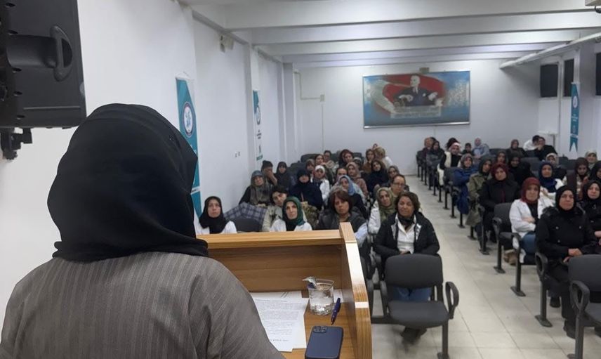 Aile yılı kapsamında Elazığ'da kadının ailedeki yeri konuşuldu