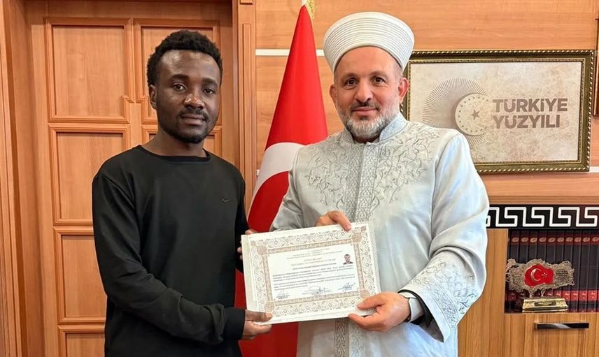 Yeni yol: Kongo'dan gelen öğrenci Bolu'da İslamı seçip Osman ismini aldı