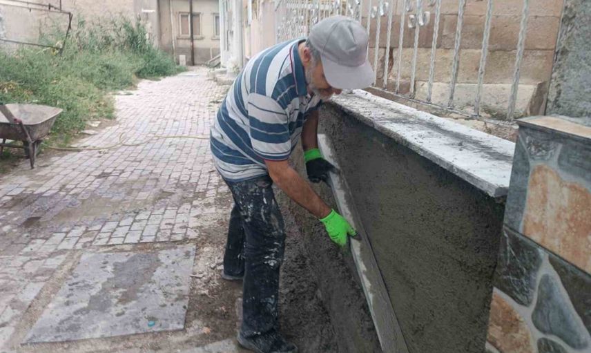 Caminin bakımını bizzat üstleyen Uğur Üzüm takdir topladı