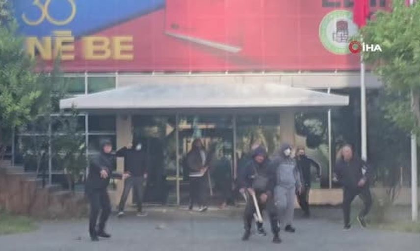 Tiran'da gerilim yükseliyor: başbakanlık binasına yönelik patlayıcı yüklü dron etkisiz hale getirildi