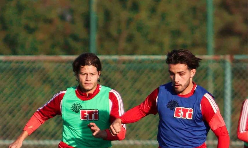 Eskişehirspor Bursa Yıldırım SK maçına taktik ağırlıklı hazırlanıyor
