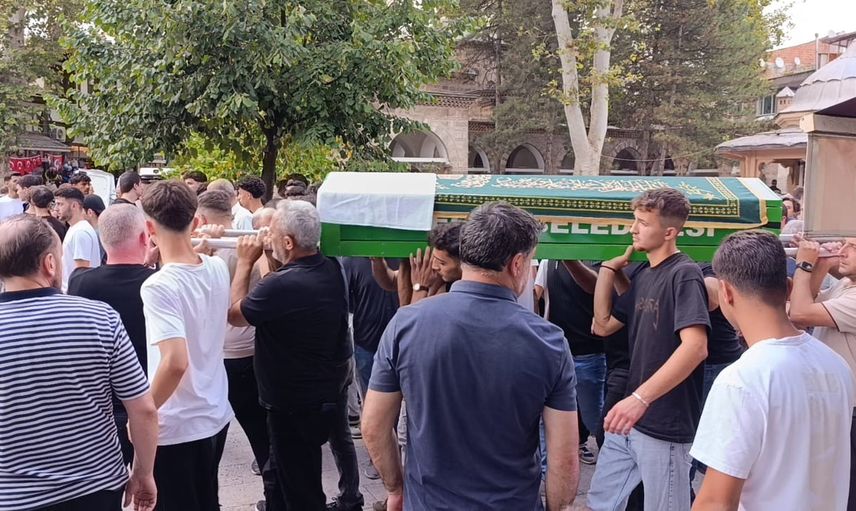 Hayallerine veda eden 20 yaşındaki Talha son yolculuğuna uğurlandı