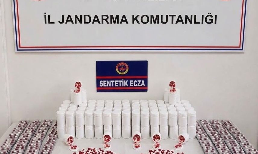 Manisa'da istihbaratla düzenlenen baskında 11 bin 214 sentetik hap ele geçirildi