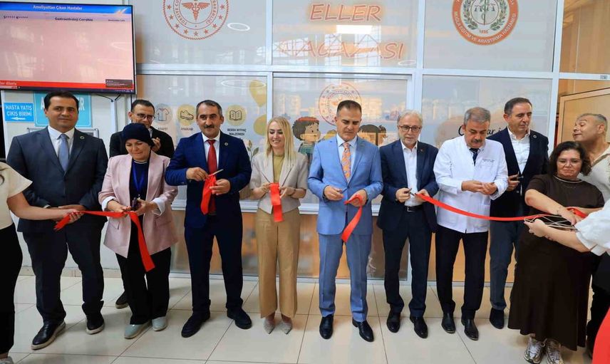 Hastanede dayanışma köprüsü: minik eller mağazası hizmete girdi