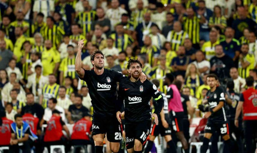 Beşiktaş, Fenerbahçe'yi deplasmanda 2-1 yendi