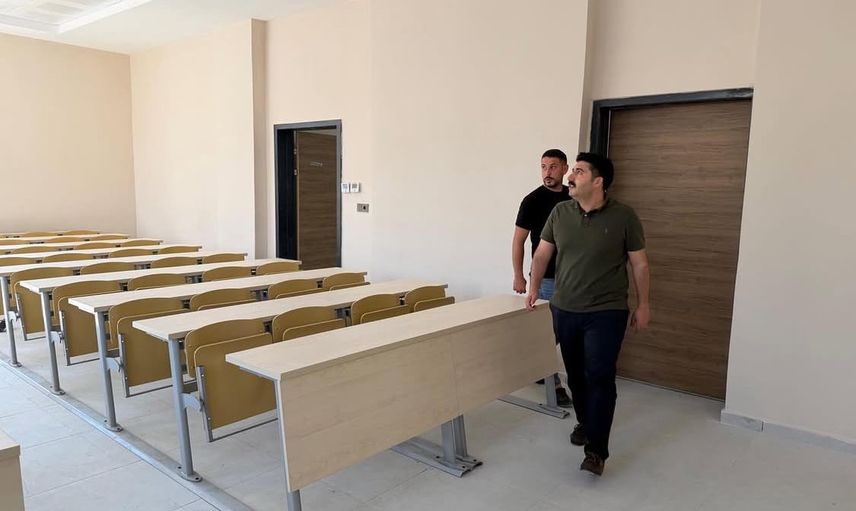 Eğitim altyapısında adım adım ilerleme: Yayladağı'nda yüksekokul inşaatı tamamlanmaya yakın