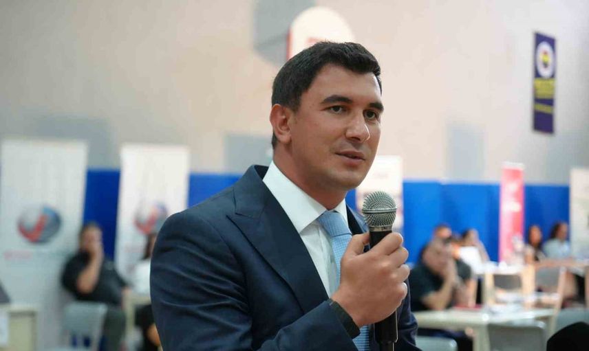 Mesleki eğitimden istihdama köprü: kariyer fuarında 50 firma öğrencilerle buluştu