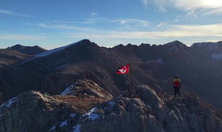 Havada, karada ve suda cumhuriyete selam veren Türkuaz ekipleri