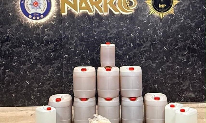 İstanbul'da dört ayrı operasyonda yüklü miktarda uyuşturucu ve kimyasal ele geçirildi