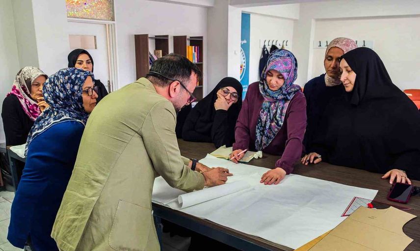 Kadınlar Turhal'da moda tasarımıyla kendi işini kurmaya hazırlanıyor