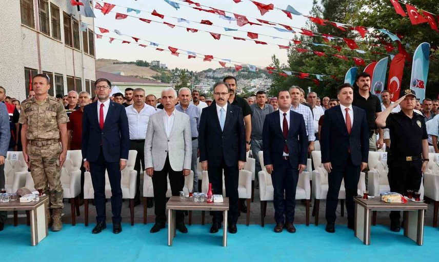 Siirt'te yıllardır süren arsa düzensizliği giderildi: 497 hak sahibine tapu