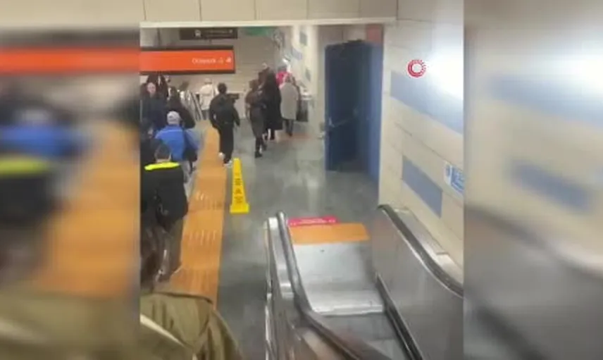 Yağış sonrası Hacıosman metrosunda tavan sızıntısı yolculukları etkiledi