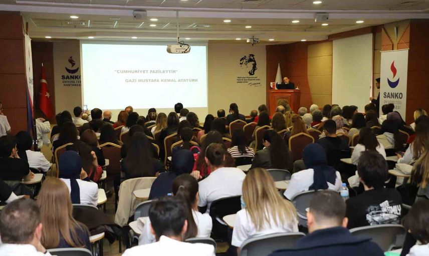 Sanko üniversitesi'nde 29 ekim kutlaması: cumhuriyet fazilettir vurgusu