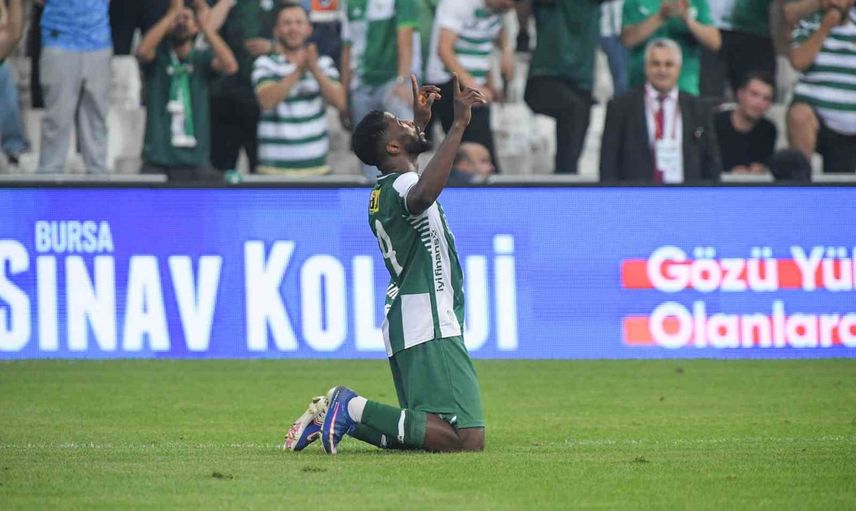 Bursaspor evinde farklı kazandı: Iheanacho iki golle öne çıktı