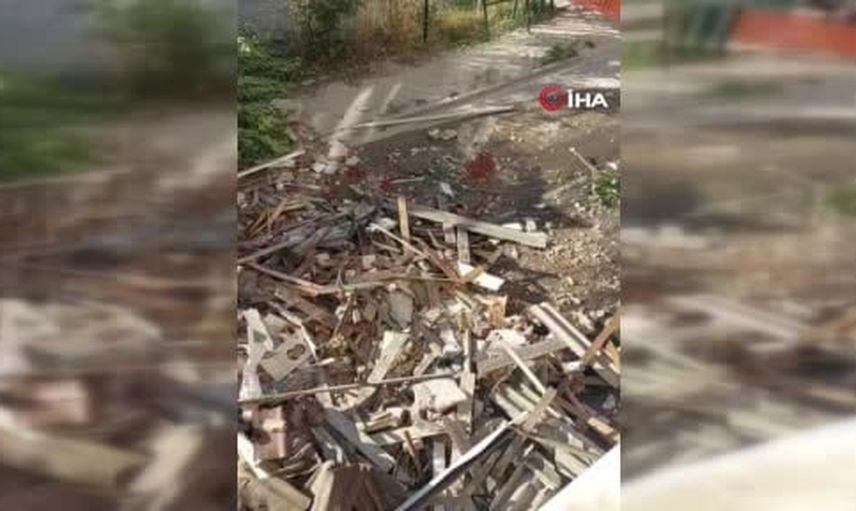 Küçükçekmece'de yıkım çalışması sırasında 7 katlı bina çöktü