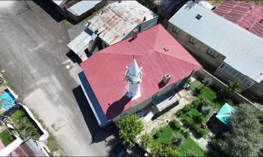 Cami içindeki kedi görüntüsünde şüpheli savcılık ifadesinin ardından serbest bırakıldı